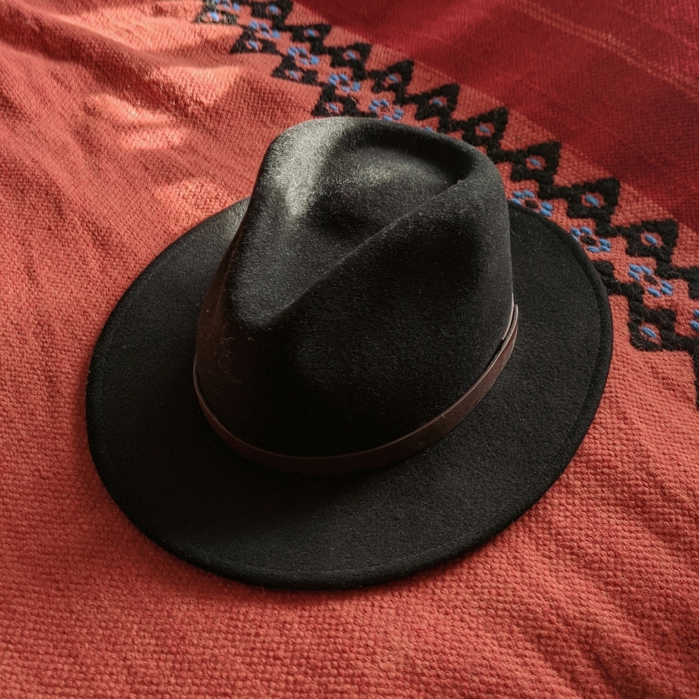 Brixton felt brimed hat